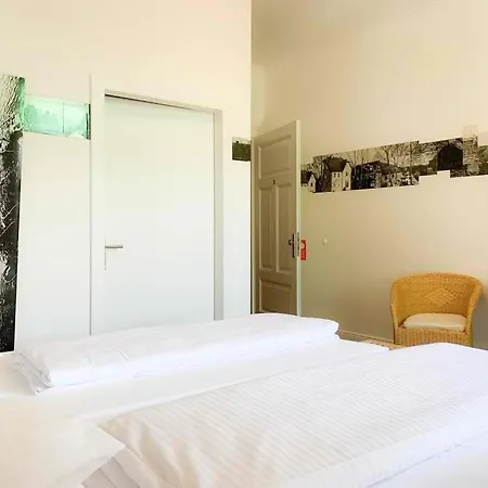 2t Artgenossen 酒店 林德拉