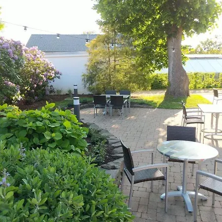 Hotell 2t Artgenossen *