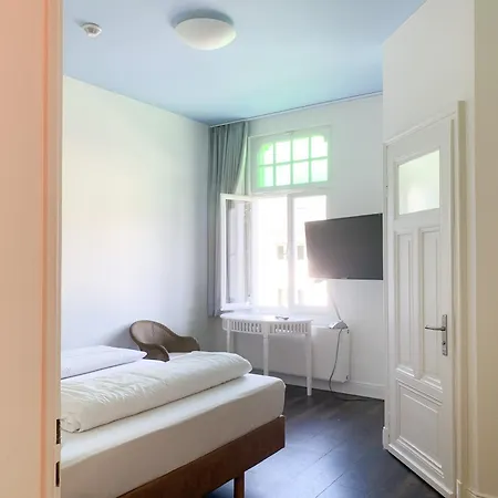 2t Artgenossen * 林德拉