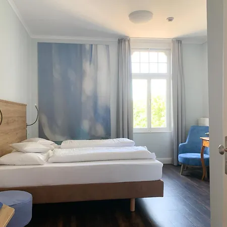 2t Artgenossen Hotell Lindlar