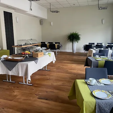 2t Artgenossen 酒店 林德拉