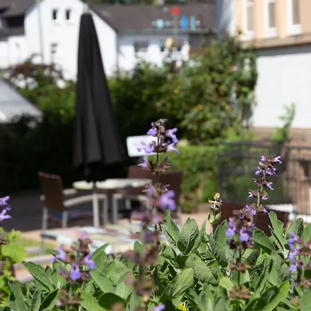 Hotell 2t Artgenossen *