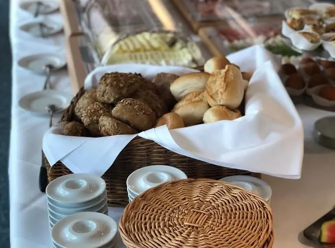 Hotel 2t Artgenossen *